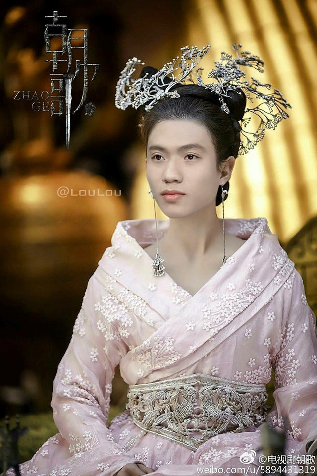 Olympic VN hóa thân thành phi tần, cung nữ trong Diên Hi công lược