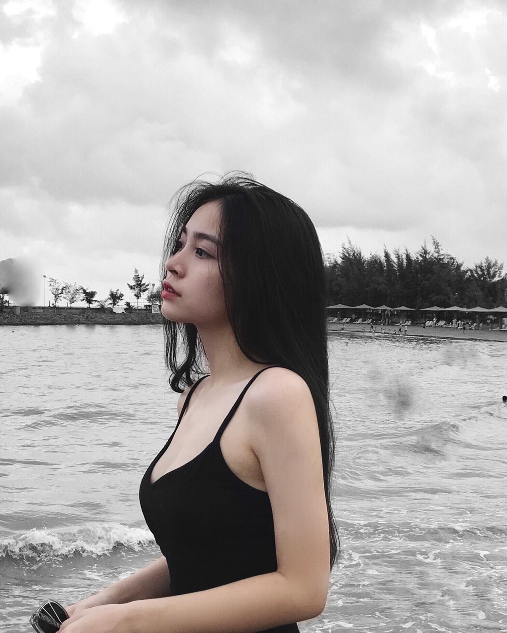 Hot girl thế hệ mới sinh năm 2000, cao 1,7 m và đang du học ở Anh