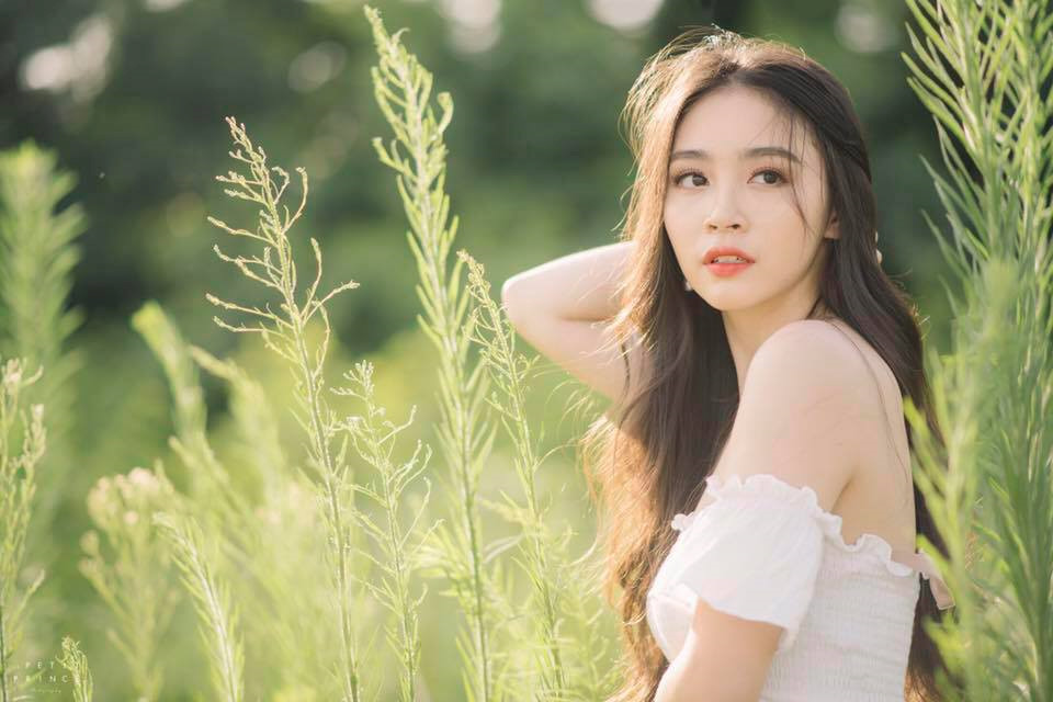 Hot girl thế hệ mới sinh năm 2000, cao 1,7 m và đang du học ở Anh