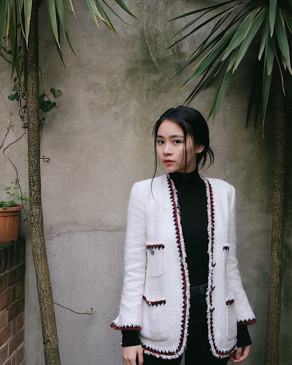 Hot girl thế hệ mới sinh năm 2000, cao 1,7 m và đang du học ở Anh