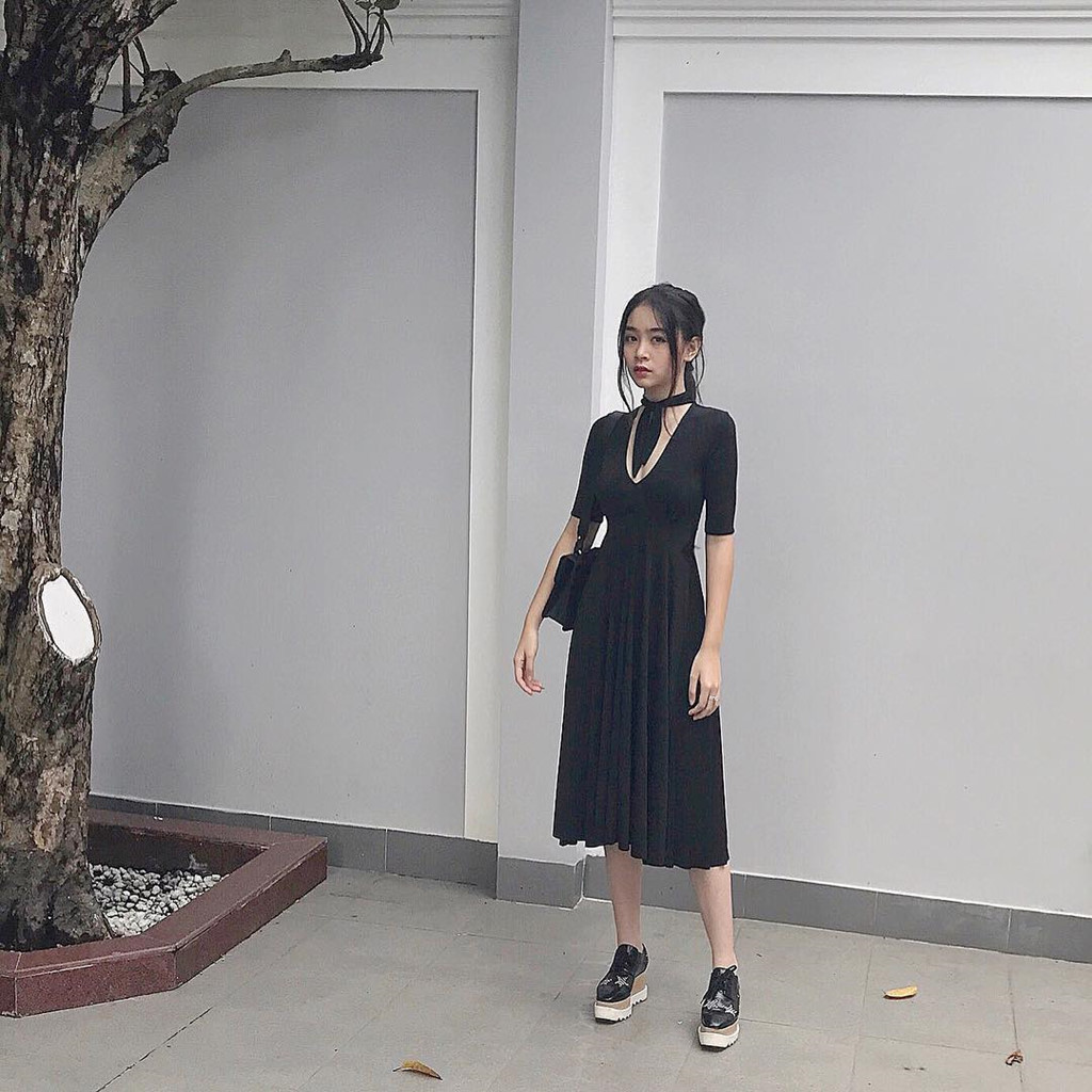 Hot girl thế hệ mới sinh năm 2000, cao 1,7 m và đang du học ở Anh