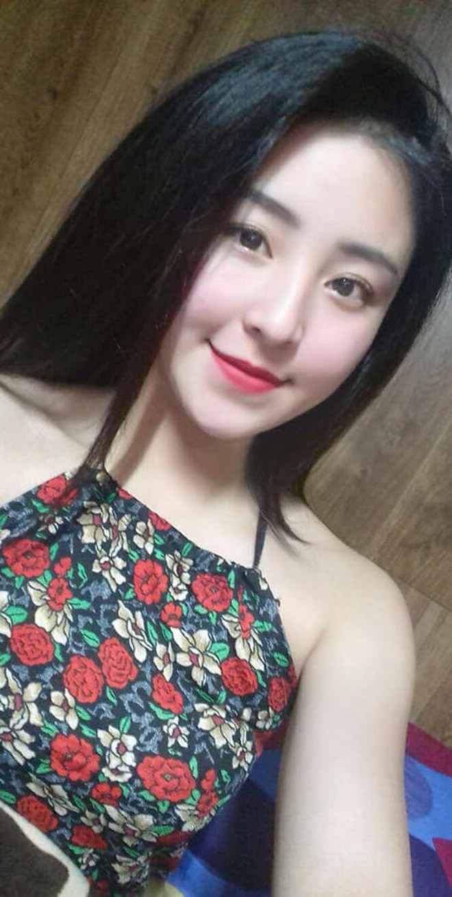 Hình ảnh mới của hot girl bánh tráng trộn: Tăng cân đáng kể, chuyển hướng gợi cảm hết nấc!