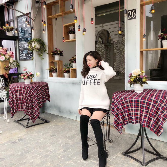 Hình ảnh mới của hot girl bánh tráng trộn: Tăng cân đáng kể, chuyển hướng gợi cảm hết nấc!