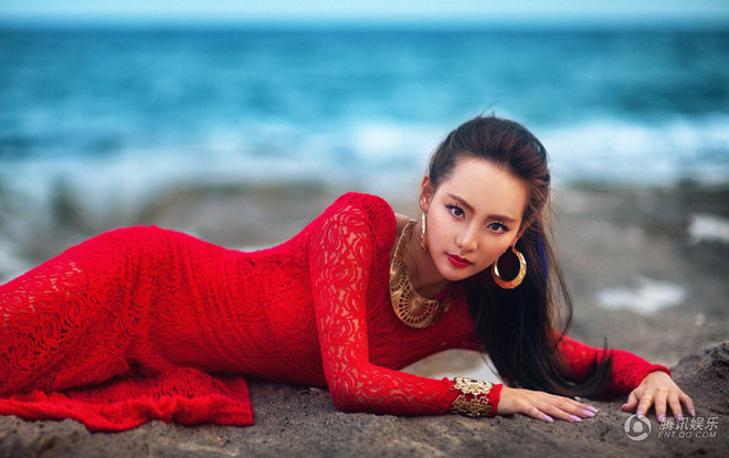 Cận cảnh nhan sắc ngoài đời không thể rời mắt của mỹ nhân Diên hi công lược