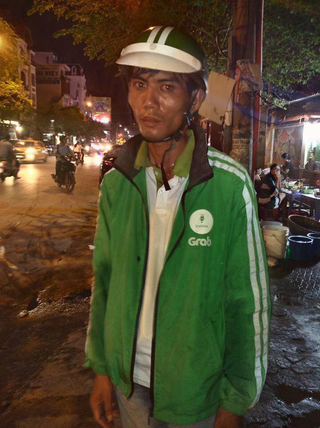 TP.HCM: Đuổi theo tên cướp giật điện thoại, tài xế Grab nghèo bị mất luôn xe máy khi quay lại chỗ cũ