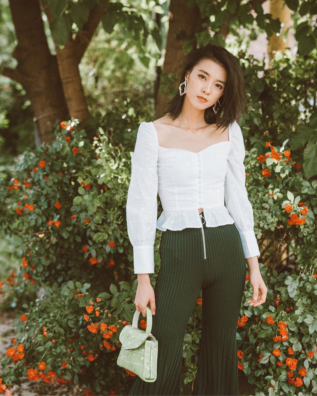 Nhìn lại mới thấy loạt xu hướng năm nay đều là mốt thịnh hành những năm 90, thậm chí thời đó còn mặc đẹp hơn bây giờ