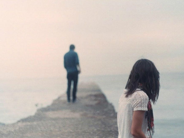 Em không dám công khai tình cảm vì tôi từng có một đời vợ