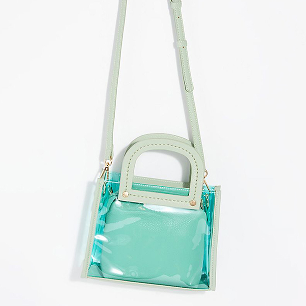 Túi nhựa trong tiếp tục khuấy đảo xu hướng mùa thu