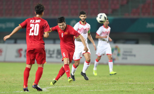 Công Phượng đưa Việt Nam vào tứ kết Asiad