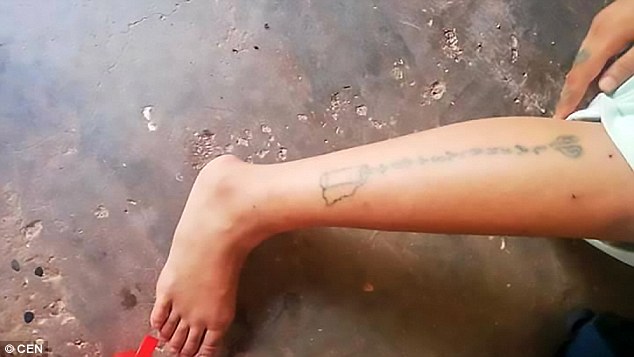 Băng đảng Maroc cưỡng hiếp và tra tấn thiếu nữ suốt 1 tháng