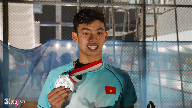 Nguyễn Huy Hoàng - cậu bé làng chài suýt hạ bệ tượng đài bơi thế giới