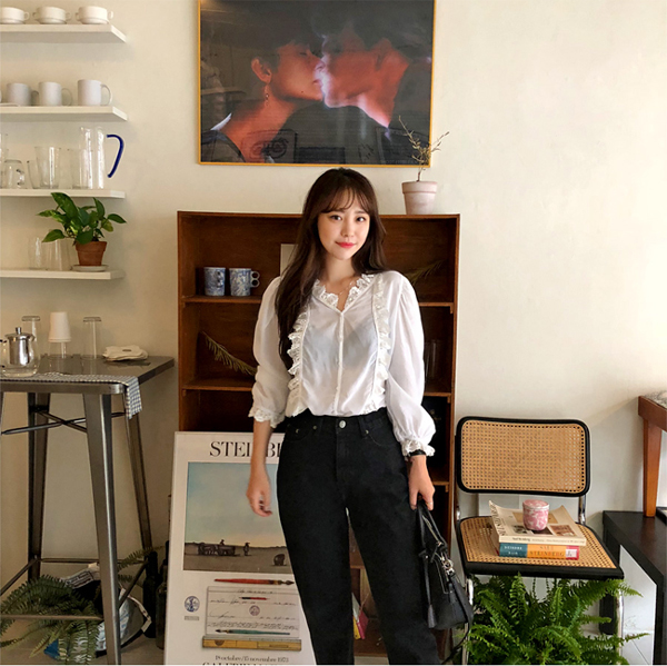 Kiểu áo sơ mi vạn nàng thích, mặc tới sở hay đi chơi đều xinh