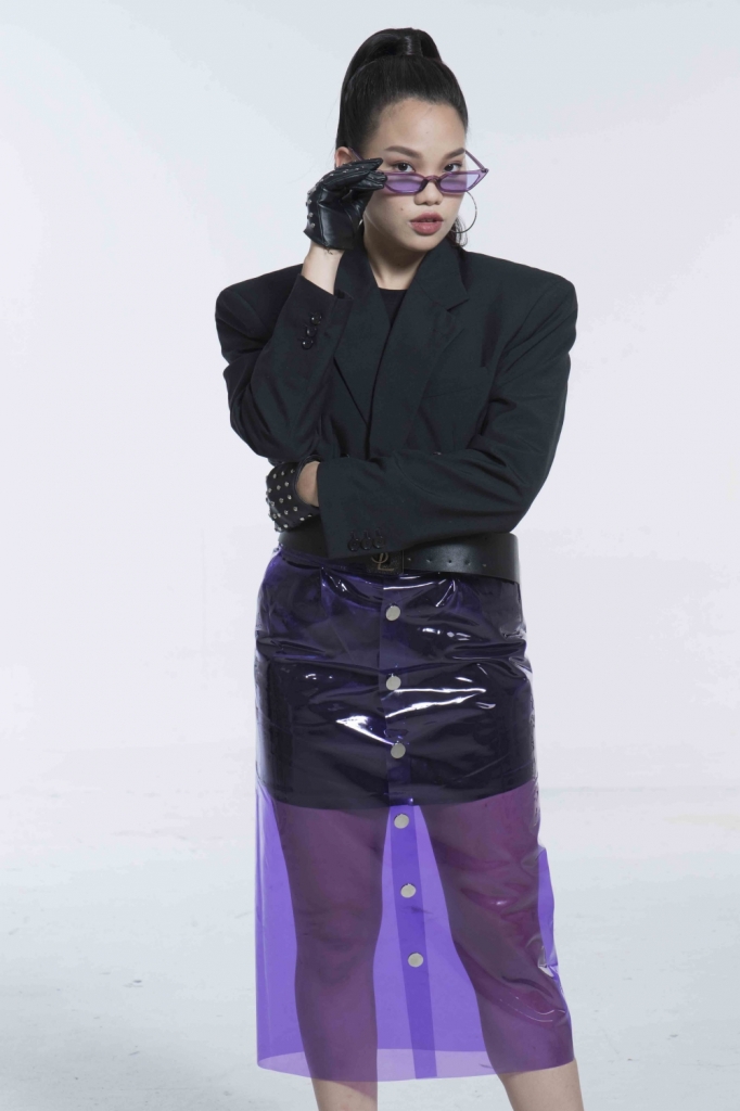 The Debut tập 12: Hương Tràm tiết lộ từng suýt bỏ nghề vì một bài báo