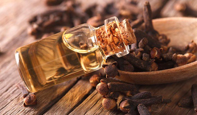 12 loại thuốc tự nhiên có sẵn trong nhà bếp có thể giúp bạn giảm đau tức thì