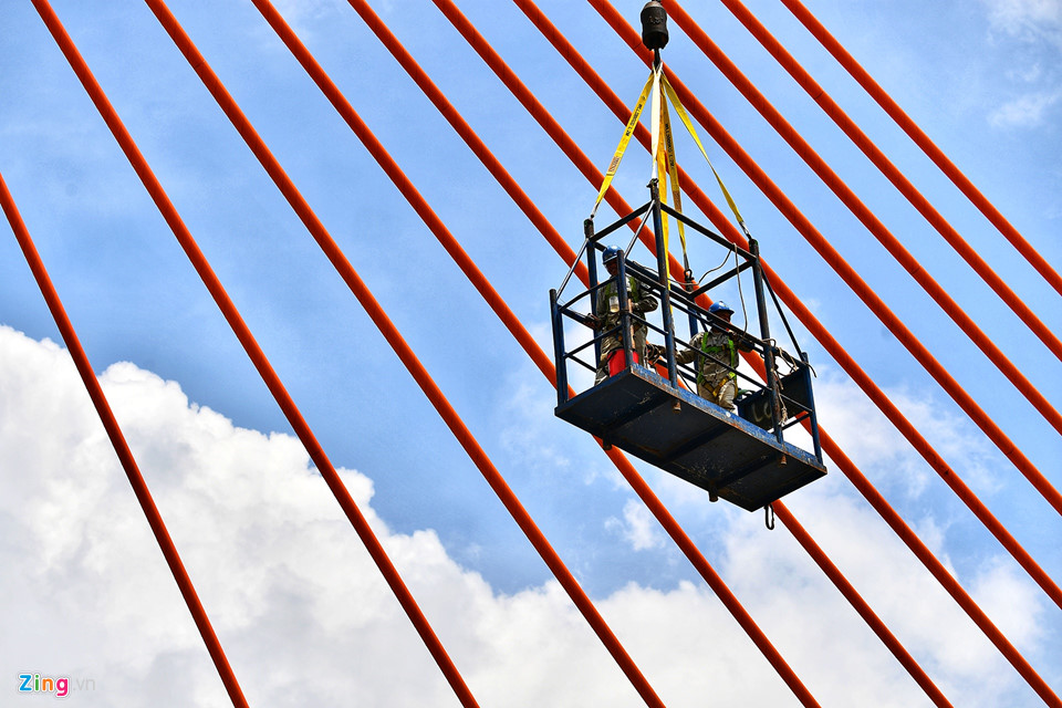 Cầu dây văng hiện đại nhất Hải Phòng trước ngày thông xe
