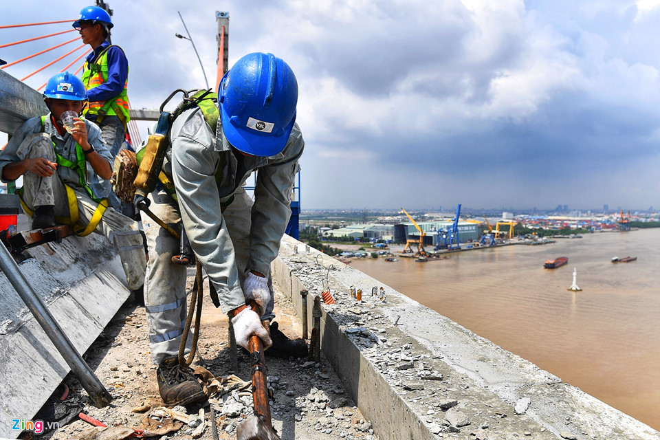 Cầu dây văng hiện đại nhất Hải Phòng trước ngày thông xe