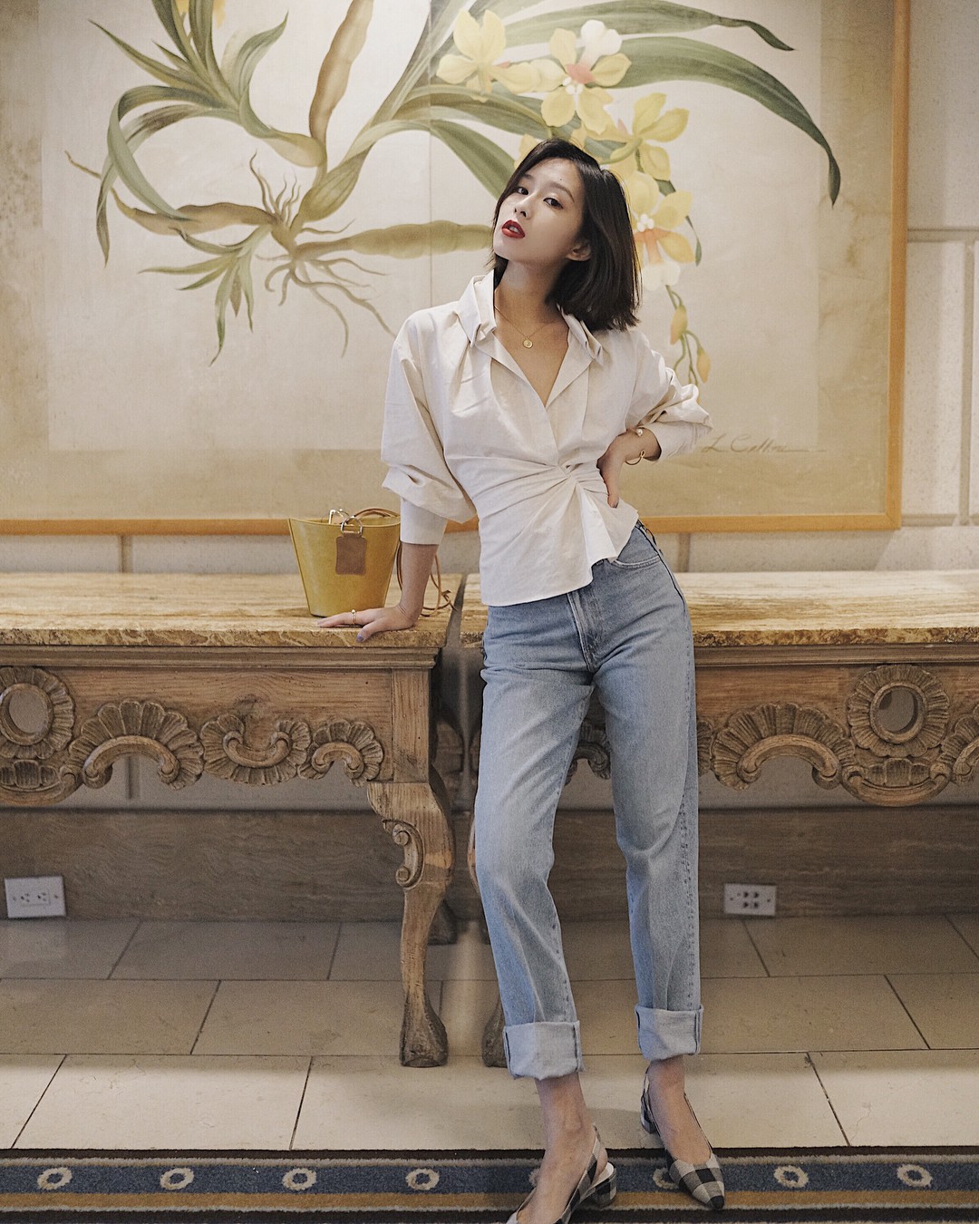 Với bất cứ bộ trang phục nào, chỉ cần ghi nhớ 1 trong 3 quy tắc này sẽ giúp bạn nhìn cao ráo thêm vài phần