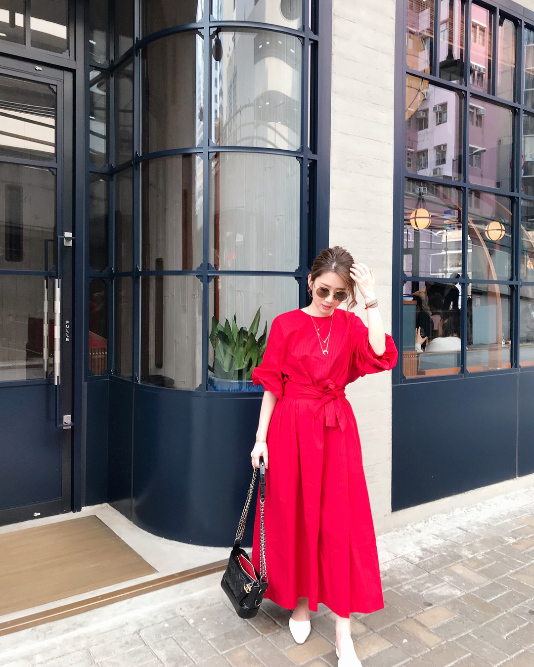 Với bất cứ bộ trang phục nào, chỉ cần ghi nhớ 1 trong 3 quy tắc này sẽ giúp bạn nhìn cao ráo thêm vài phần