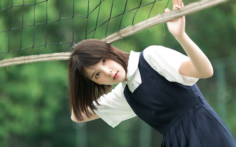 Cô bạn người Trung Quốc với mái tóc ngắn đẹp như nhân vật phim hoạt hình khiến cư dân mạng ngẩn ngơ