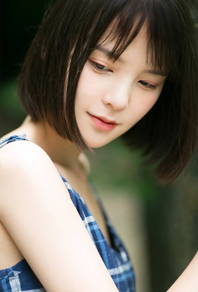 Cô bạn người Trung Quốc với mái tóc ngắn đẹp như nhân vật phim hoạt hình khiến cư dân mạng ngẩn ngơ