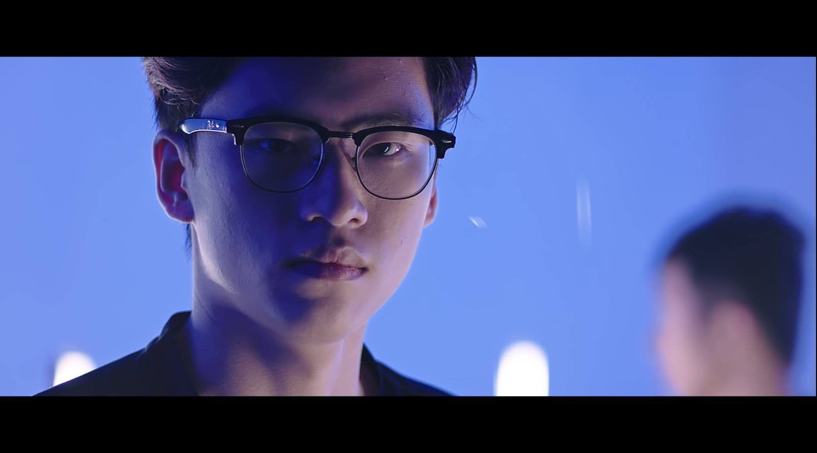 Hot boy tuyển LMHT quốc gia chiếm hết spotlight trong loạt ảnh cả đội lên đường thi đấu ASIAD