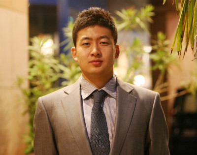 Dân mạng tìm kiếm soái ca trọng tài sau chiến thắng của Olympic VN