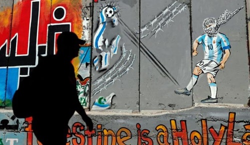 Chủ tịch LĐBĐ Palestine bị phạt vì xúc phạm Messi