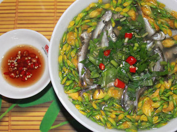 Nôn nao với canh cá linh bông điên điển mùa lũ về