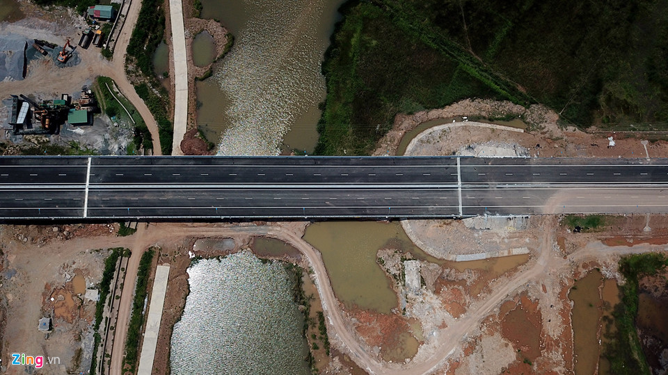 Toàn cảnh cao tốc rút ngắn 50 km đường từ Hà Nội tới Hạ Long