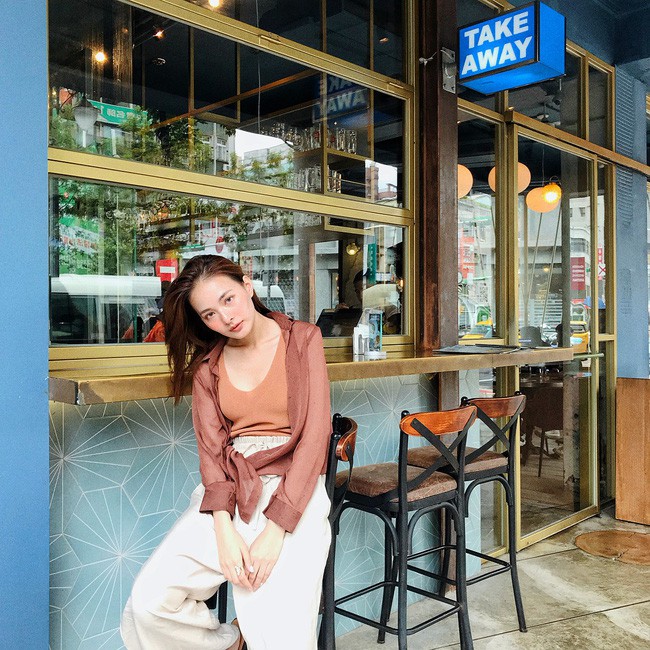 Mặc đồ cũ mà như mới với 15 tuyệt chiêu mix layer từ loạt item có sẵn như áo phông, quần shorts, áo hai dây...