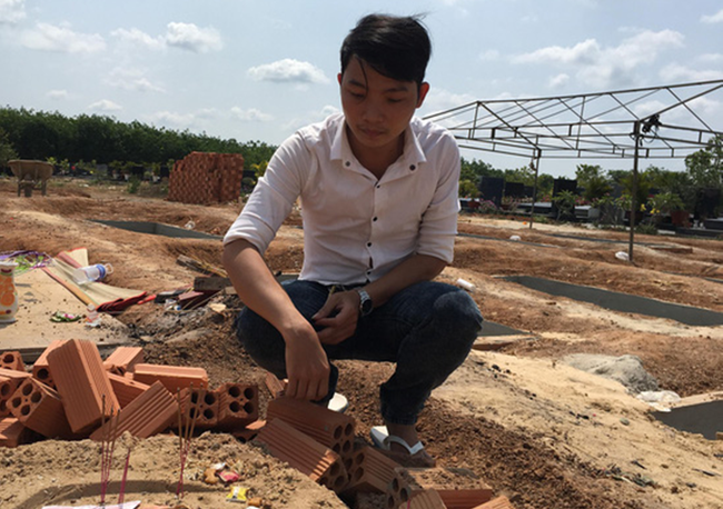 Bố của bé gái 4 tuổi bị hiếp, giết bỏ xác xuống giếng: Quá ác độc, tôi không ngờ hắn lại làm vậy với con mình