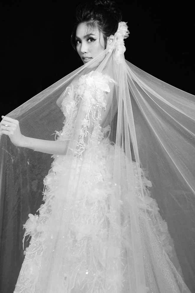 Lan Khuê diện váy cô dâu, khoe nhan sắc xinh đẹp trước ngày lên xe hoa với bạn trai đại gia