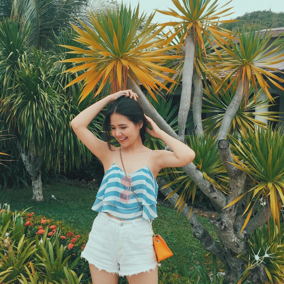 Nữ diễn viên 9X vượt rào năm 22 tuổi chân chẳng dài nhưng ra đường là được khen gợi cảm