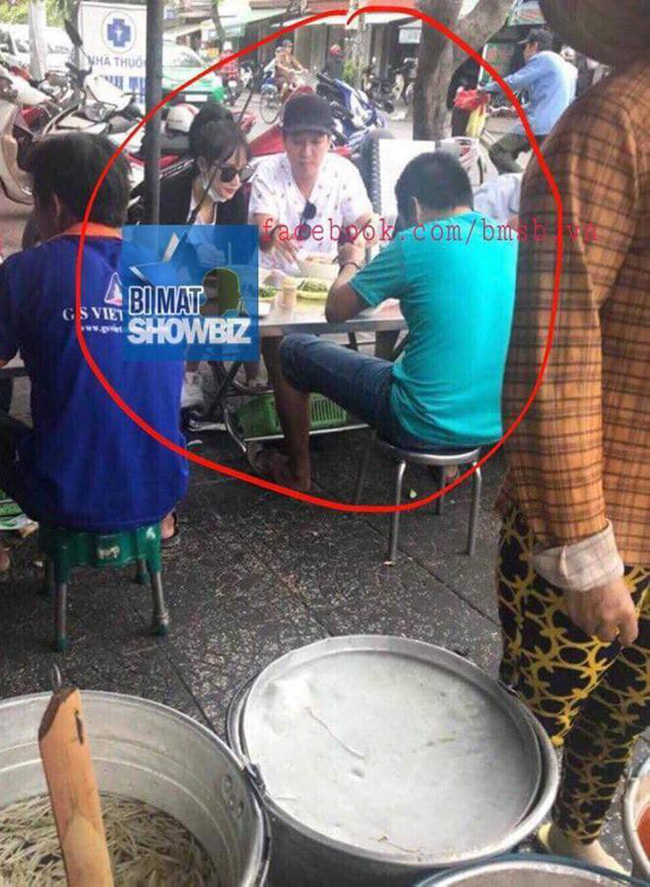 3 năm yêu đầy sóng gió của Trường Giang và Nhã Phương kết lại bằng lễ đính hôn bí mật!