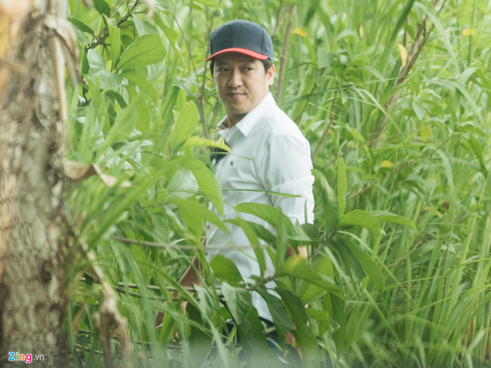 Trường Giang, Nhã Phương về quê thắp hương tổ tiên sau lễ đính hôn