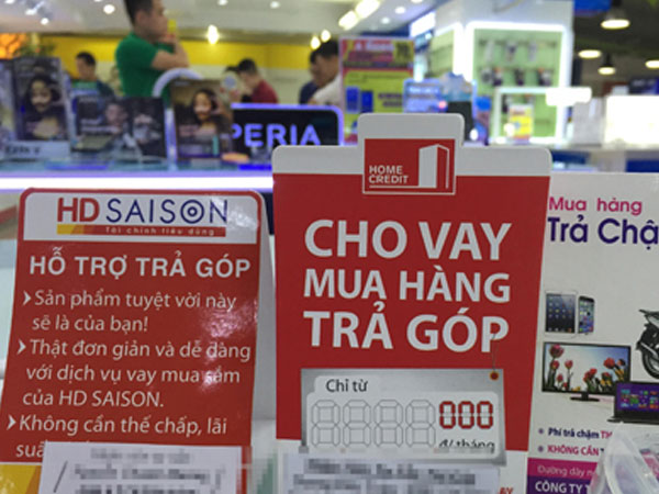 Tín dụng tiêu dùng bớt đẻ trứng vàng