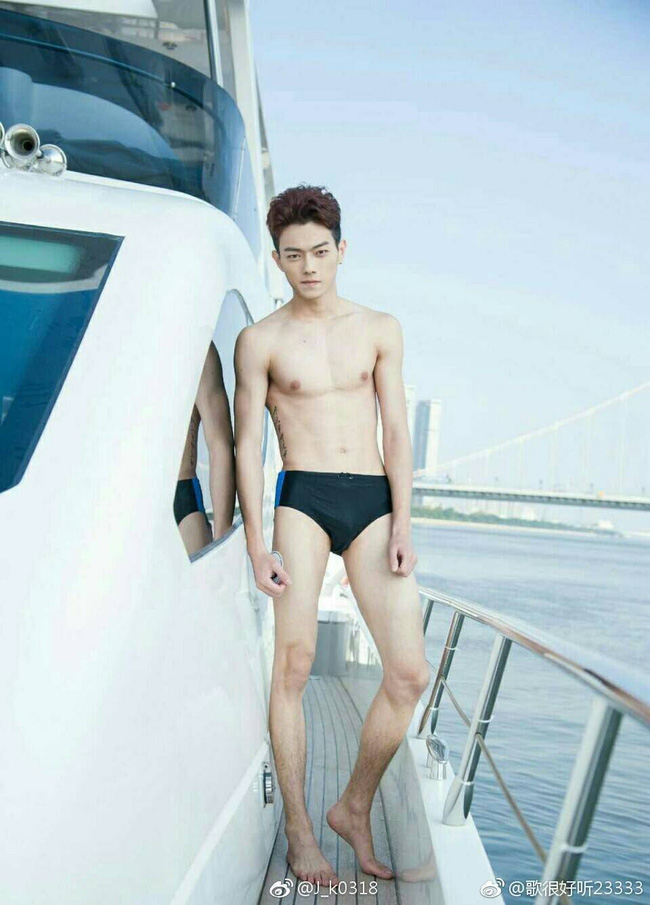 Không thể tin nổi đây chính là Phó Hằng Hứa Khải thuở chập chững bước vào nghề