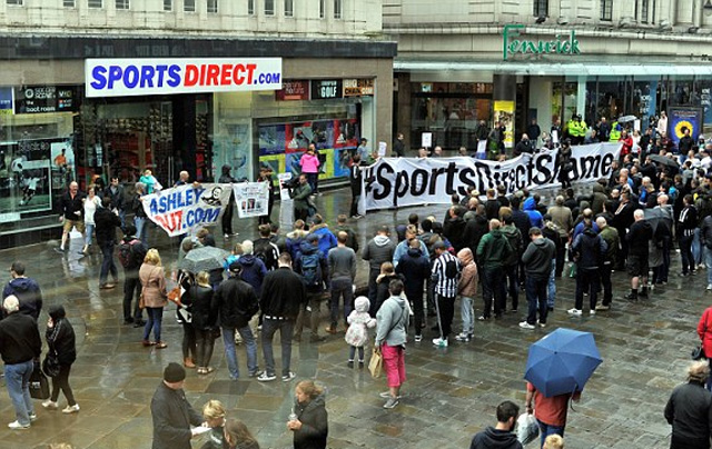 Chelsea nhọc nhằn hạ Newcastle trong ngày Yedlin sắm vai người hùng và tội đồ