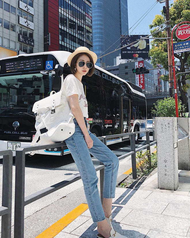 Quả đúng là biểu tượng thời trang huyền thoại, mẫu jeans Công nương Diana hay diện ngày ấy chính là kiểu quần jeans cực hot bây giờ