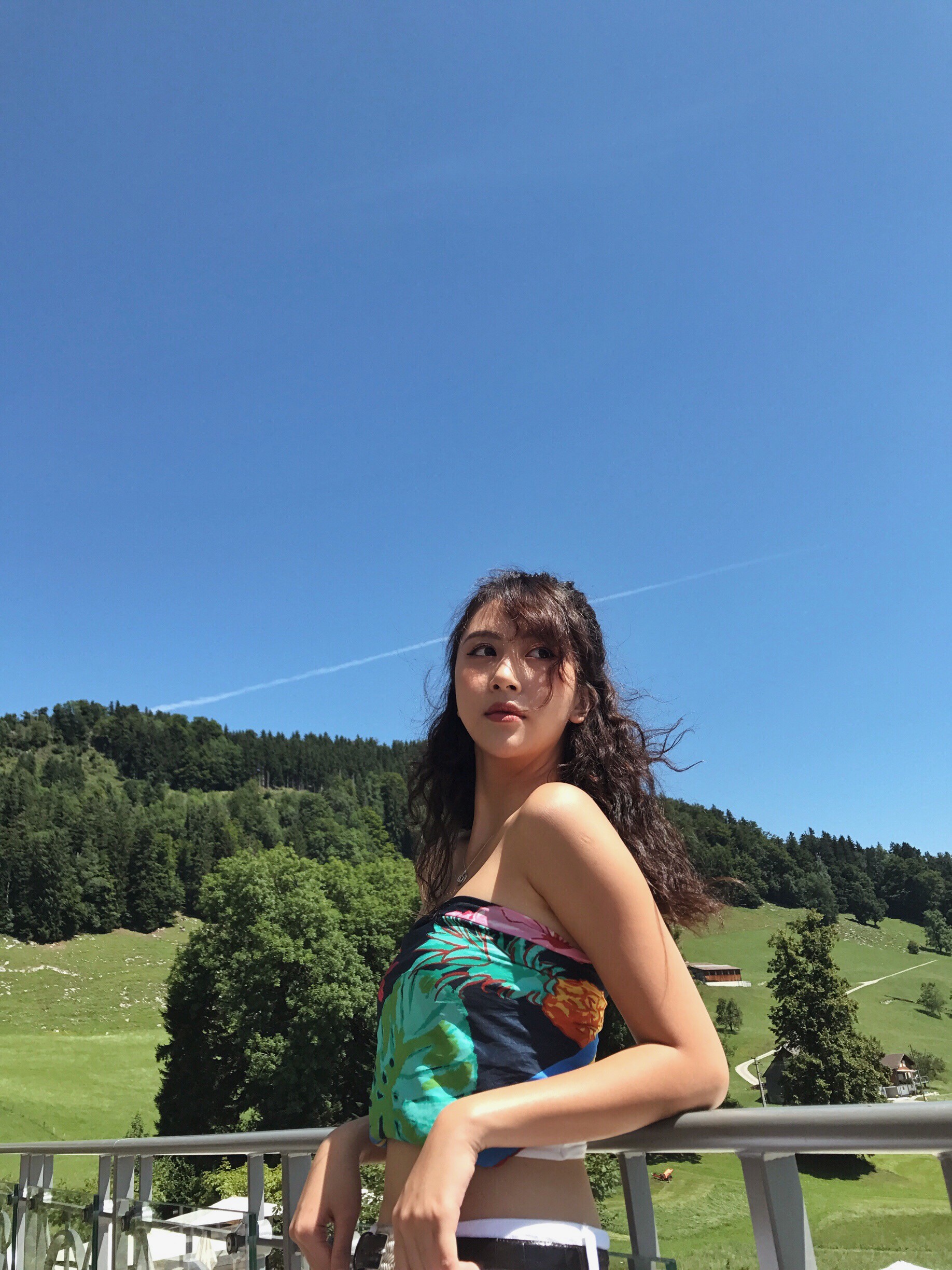 Lần đầu tiên, Quỳnh Anh Shyn chia sẻ về những chuyến du lịch trong mơ của mình