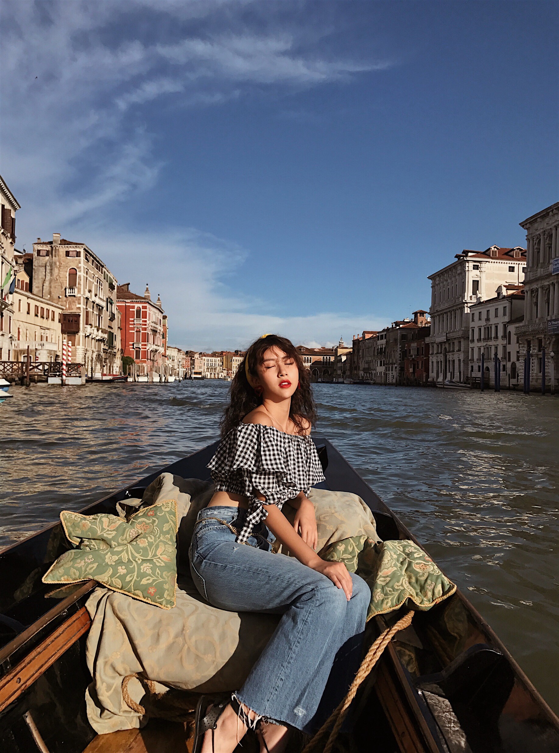 Lần đầu tiên, Quỳnh Anh Shyn chia sẻ về những chuyến du lịch trong mơ của mình