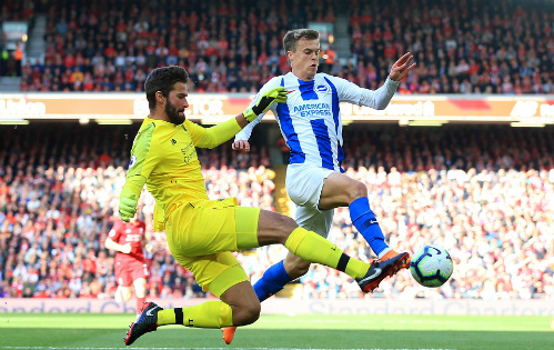 Salah giúp Liverpool chiếm ngôi đầu từ Man City