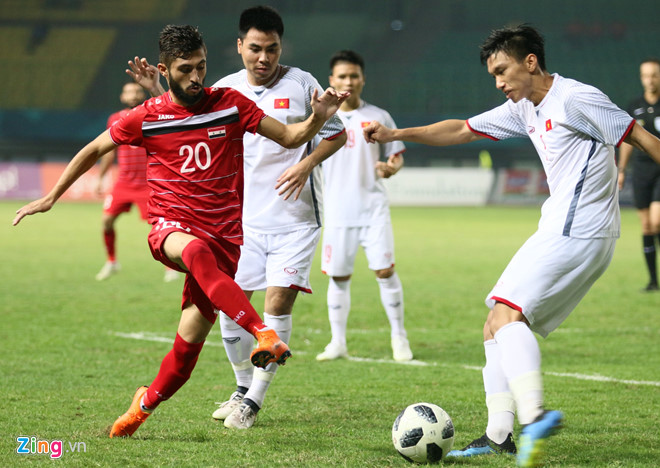 Văn Toàn ghi bàn đưa Olympic Việt Nam vào bán kết ASIAD 2018