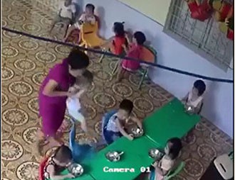 Đã xác định cô giáo mầm non nhồi nhét thức ăn, đánh bé trai hơn 2 tuổi ở Hà Nội