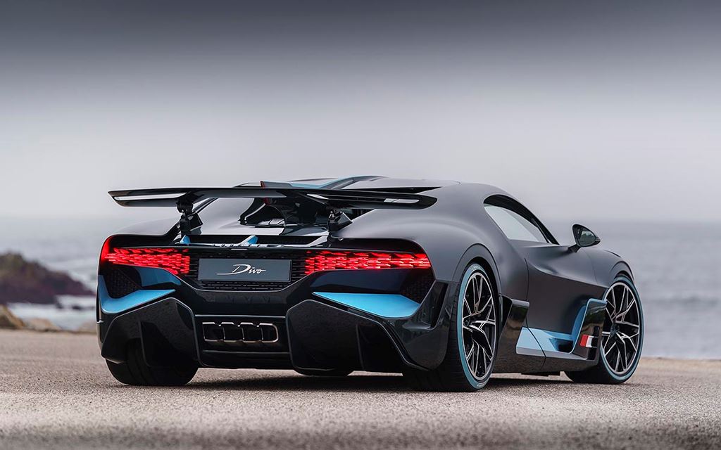 Cận cảnh siêu phẩm Bugatti Divo giá 135 tỷ nhưng cháy hàng