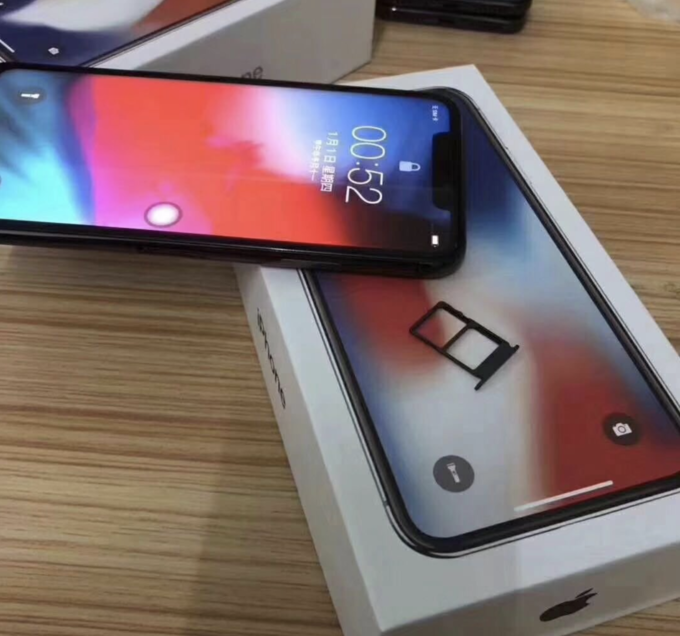 Chưa ra mắt, iPhone X Plus đã có hàng nhái ở Trung Quốc