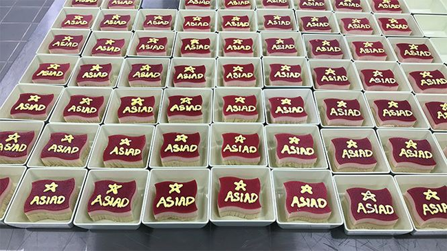 Gần giờ thi đấu Tứ kết ASIAD, cộng đồng mạng nô nức như trẩy hội, khoe đủ cách để cổ vũ đội tuyển Việt Nam