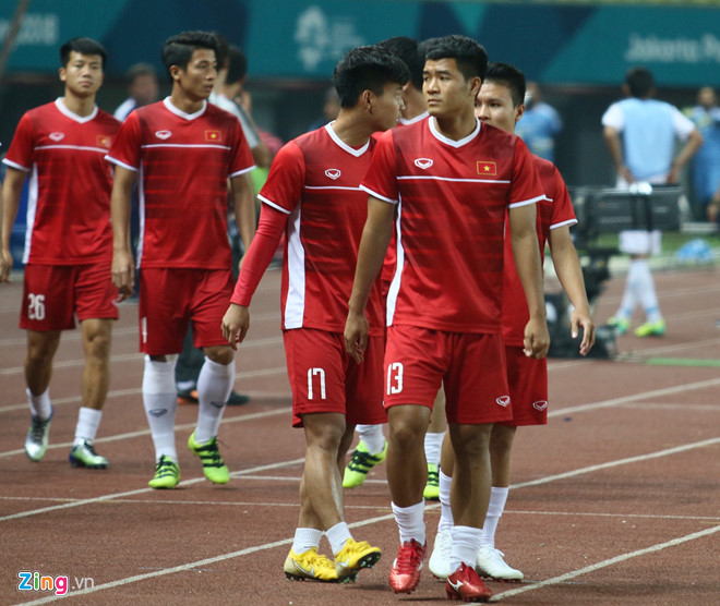 Văn Toàn ghi bàn đưa Olympic Việt Nam vào bán kết ASIAD 2018