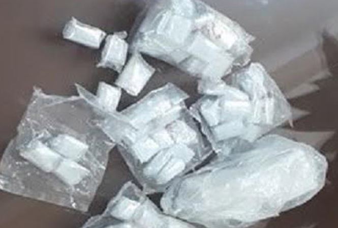 Phá nhóm buôn bán ma túy gia đình ở vùng biên