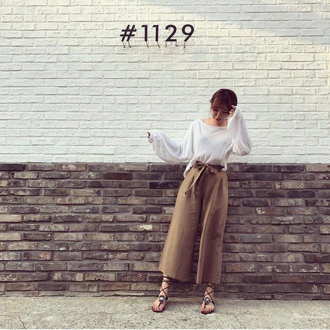 Váy thắt nơ vừa hết hot, chị em lại săn lùng kiểu quần thắt nơ của mẹ để diện thu